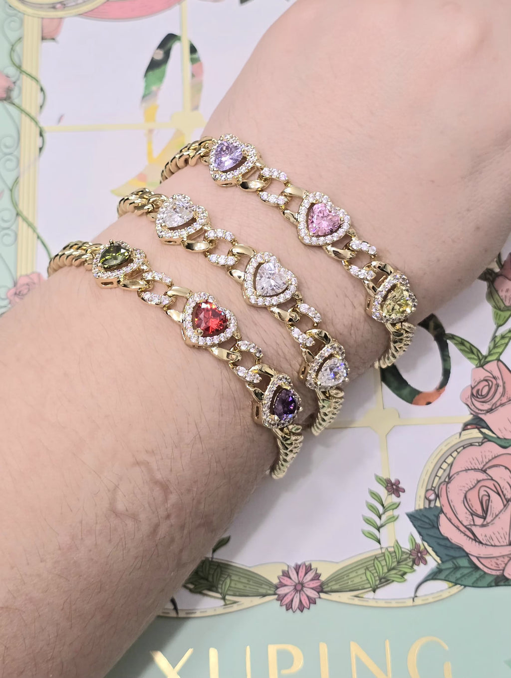 PULSERAS DE CORAZONES CON 3 CIERRES PARA MEJOR AJUSTE..DESDE LA TALLA 6-8 INCHES. LAMINADO 14K