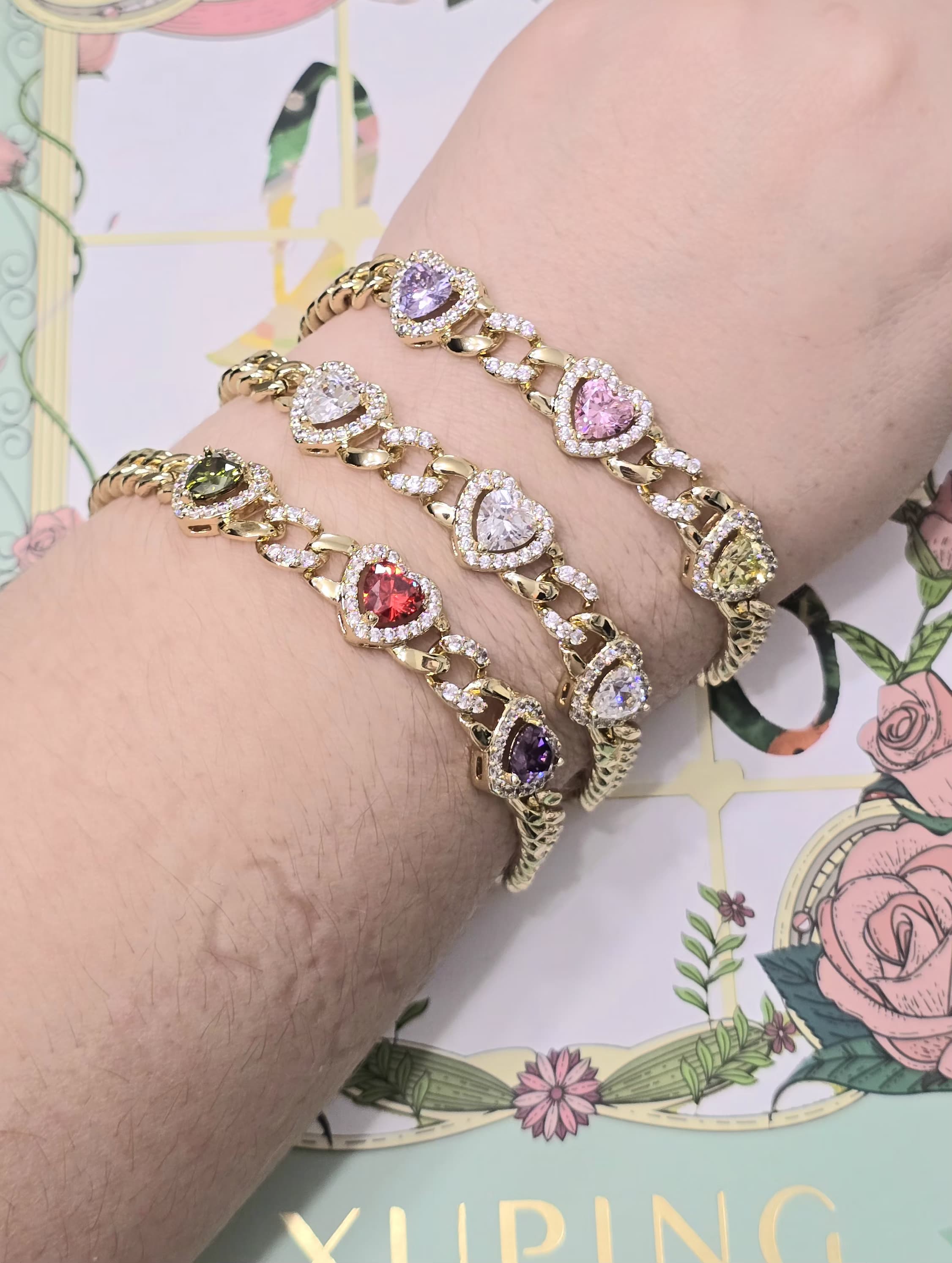 PULSERAS DE CORAZONES CON 3 CIERRES PARA MEJOR AJUSTE..DESDE LA TALLA 6-8 INCHES. LAMINADO 14K