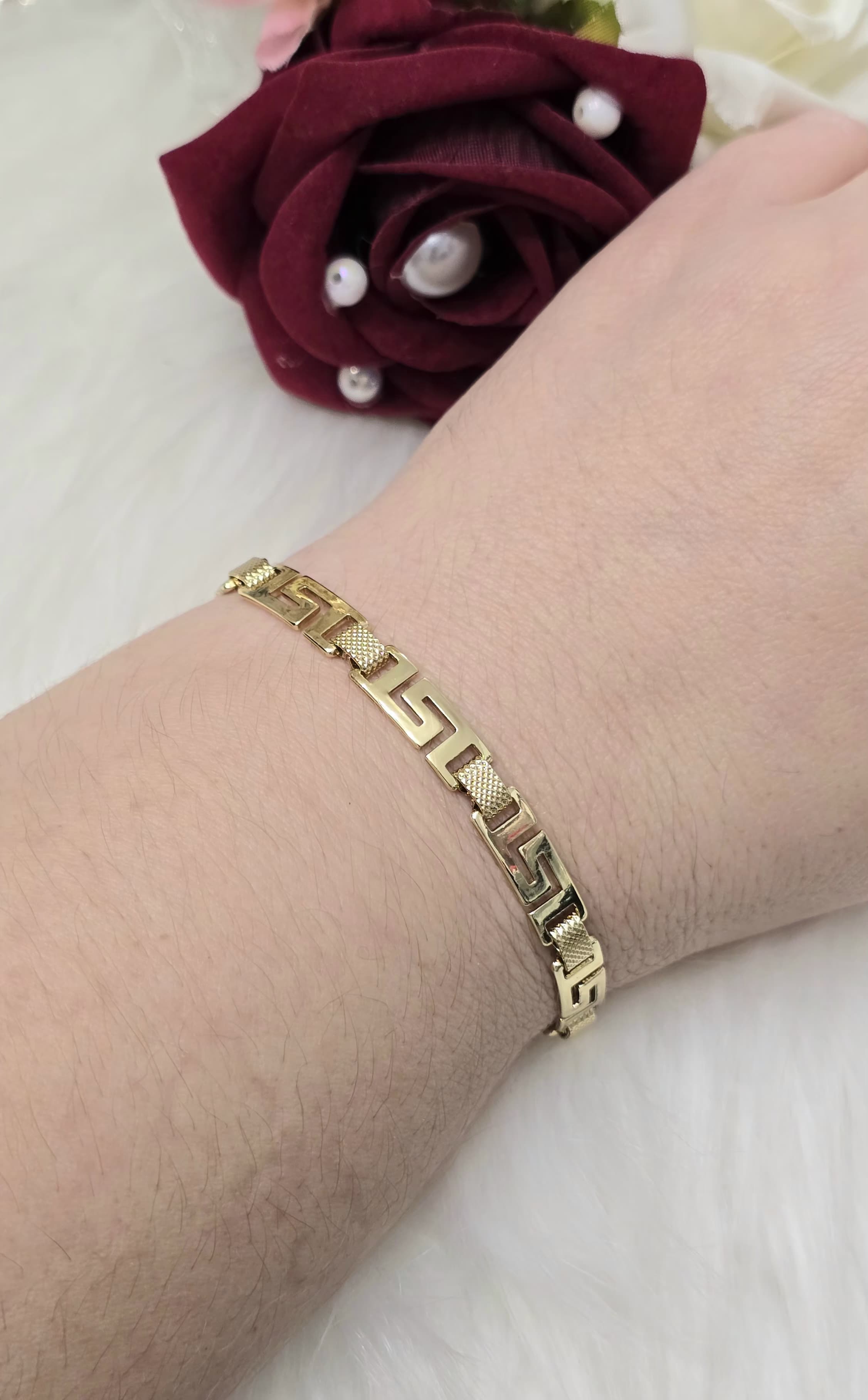 PULSERA ELEGANTE ESTILO FEN FEN. MEDIDA 6-7 inches